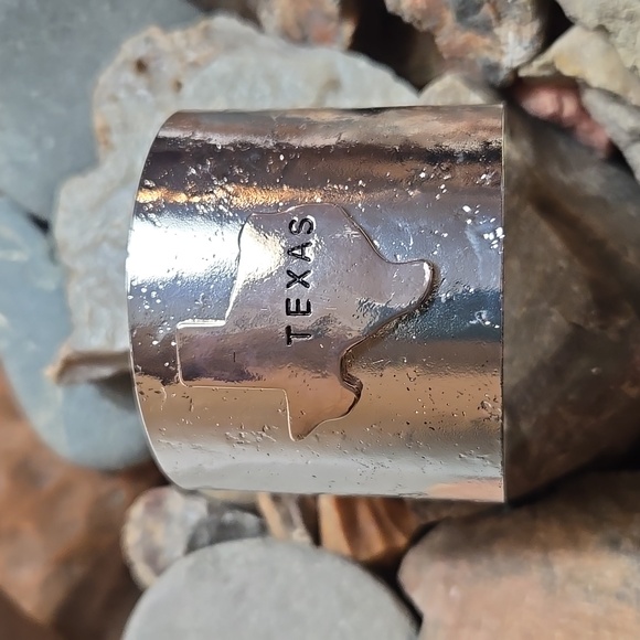 Silvertone Cuff With Goldtone Texas Emblem NWOT - Picture 6 of 9